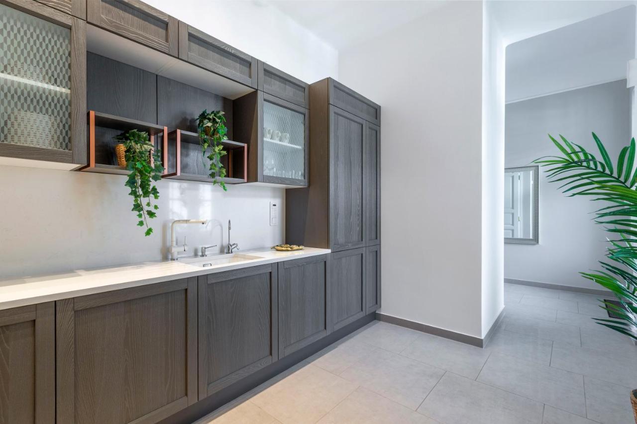 Luxury Elizabeth Residence Next To The New York Cafe Budapest Bagian luar foto