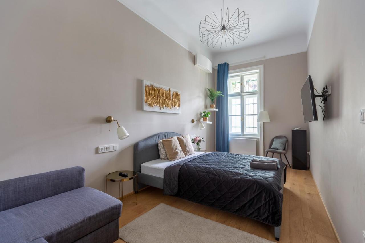 Luxury Elizabeth Residence Next To The New York Cafe Budapest Bagian luar foto